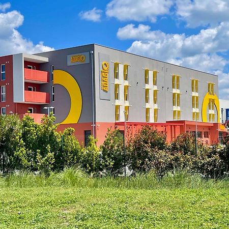 Aparthotel Adagio Access Porte De Camargue 생마르탱드크로 외부 사진