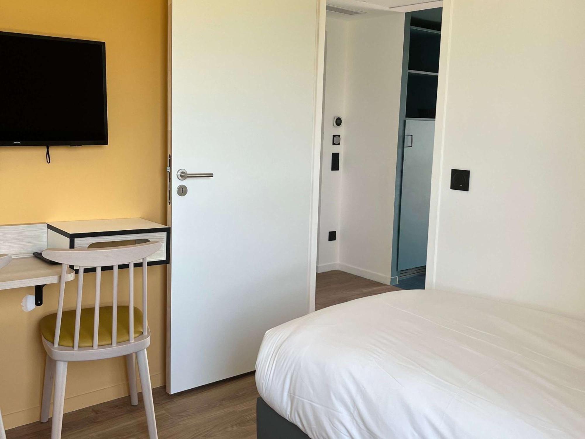 Aparthotel Adagio Access Porte De Camargue 생마르탱드크로 외부 사진