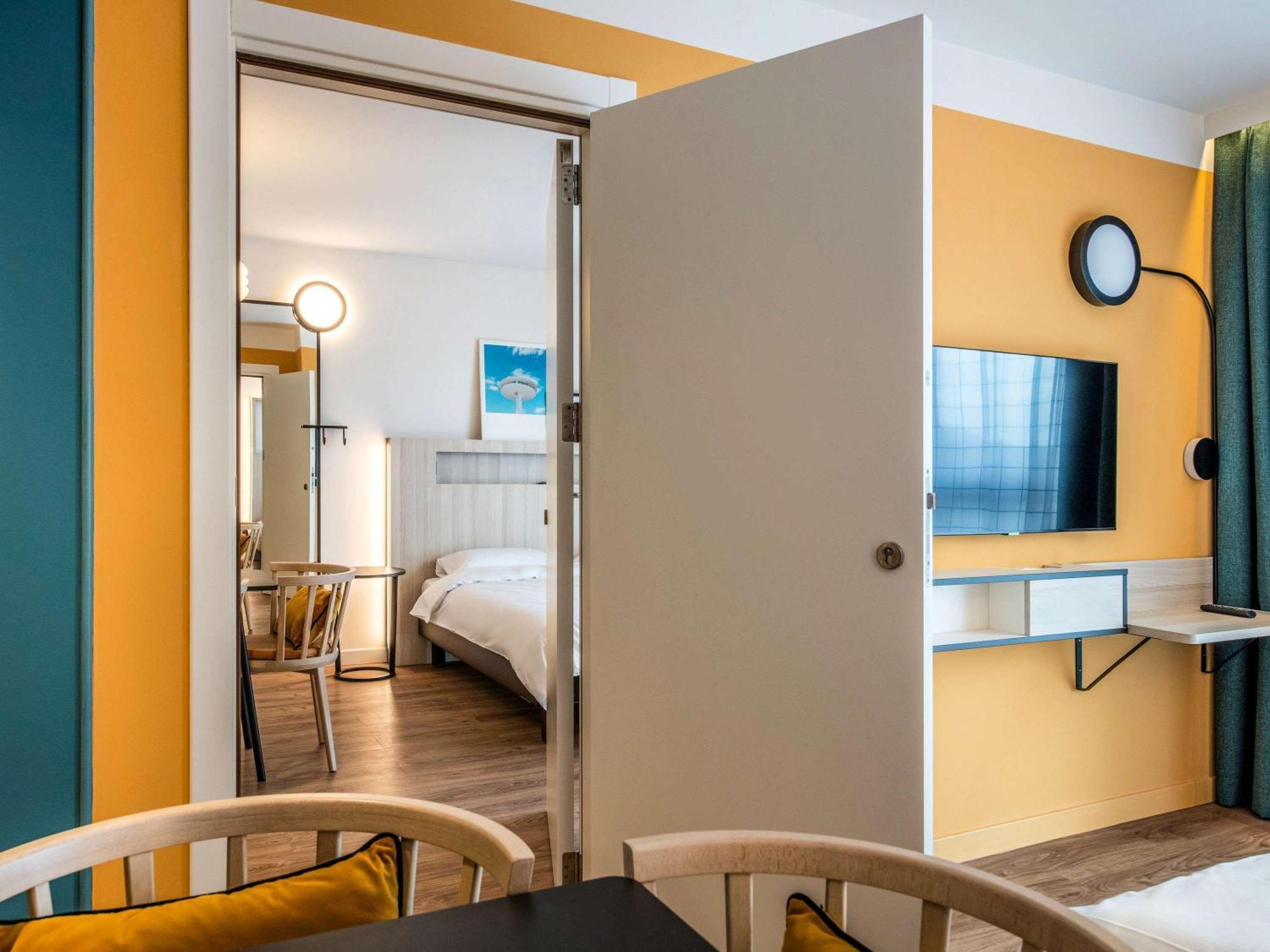Aparthotel Adagio Access Porte De Camargue 생마르탱드크로 외부 사진