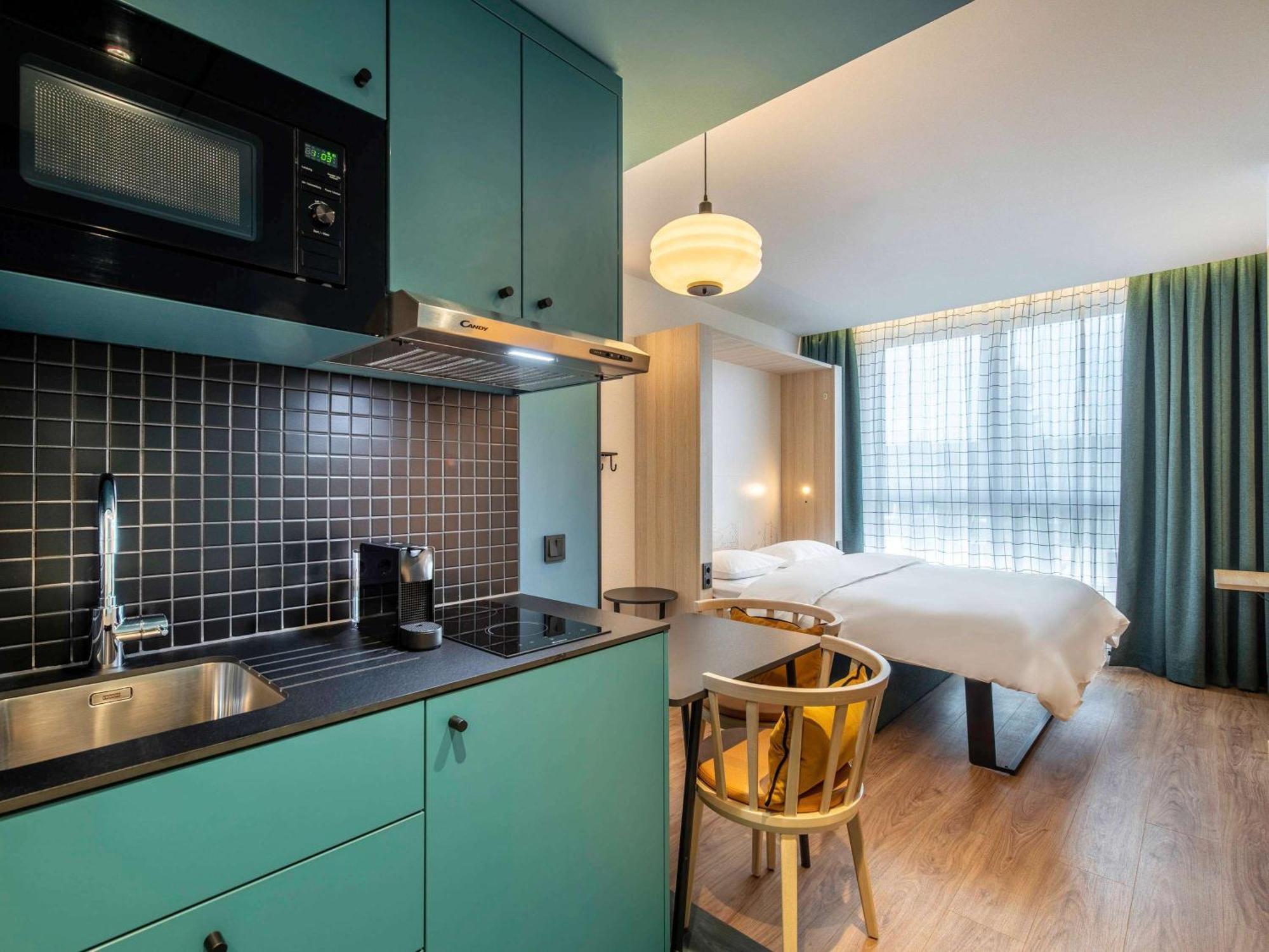 Aparthotel Adagio Access Porte De Camargue 생마르탱드크로 외부 사진